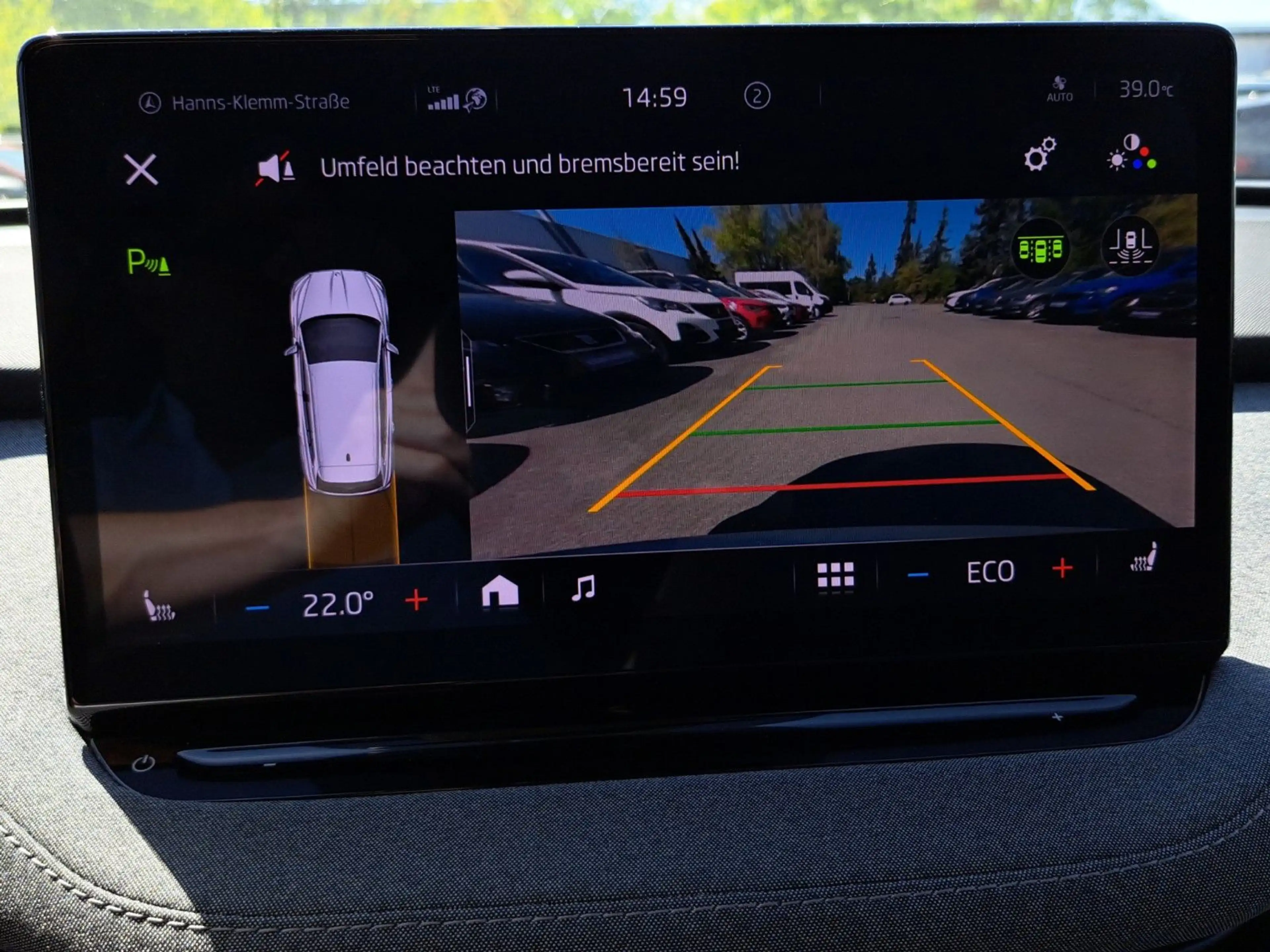 Skoda Enyaq 60 Loft Navi Klima SHZ PDC Kamera — photo 16