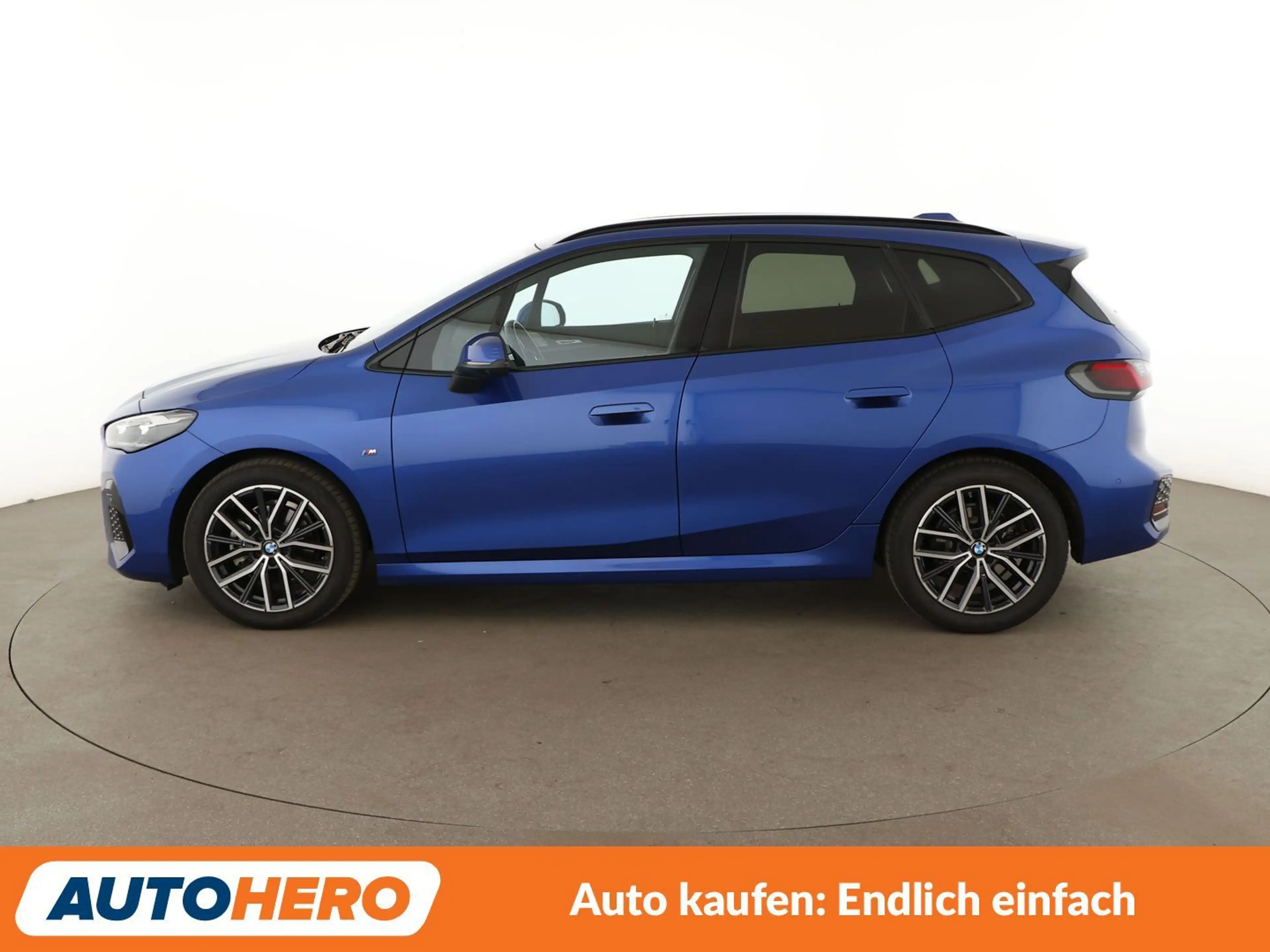BMW 220 220i Active Tourer M Sport Aut.*NAVI*HUD*CAM* — photo 3