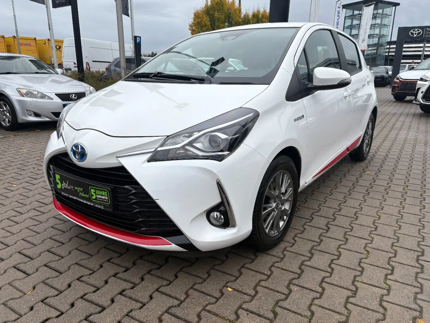 Toyota Yaris 1.5 Hybrid Launch Edition Navi, SHZ, Kamera Weiß - 2