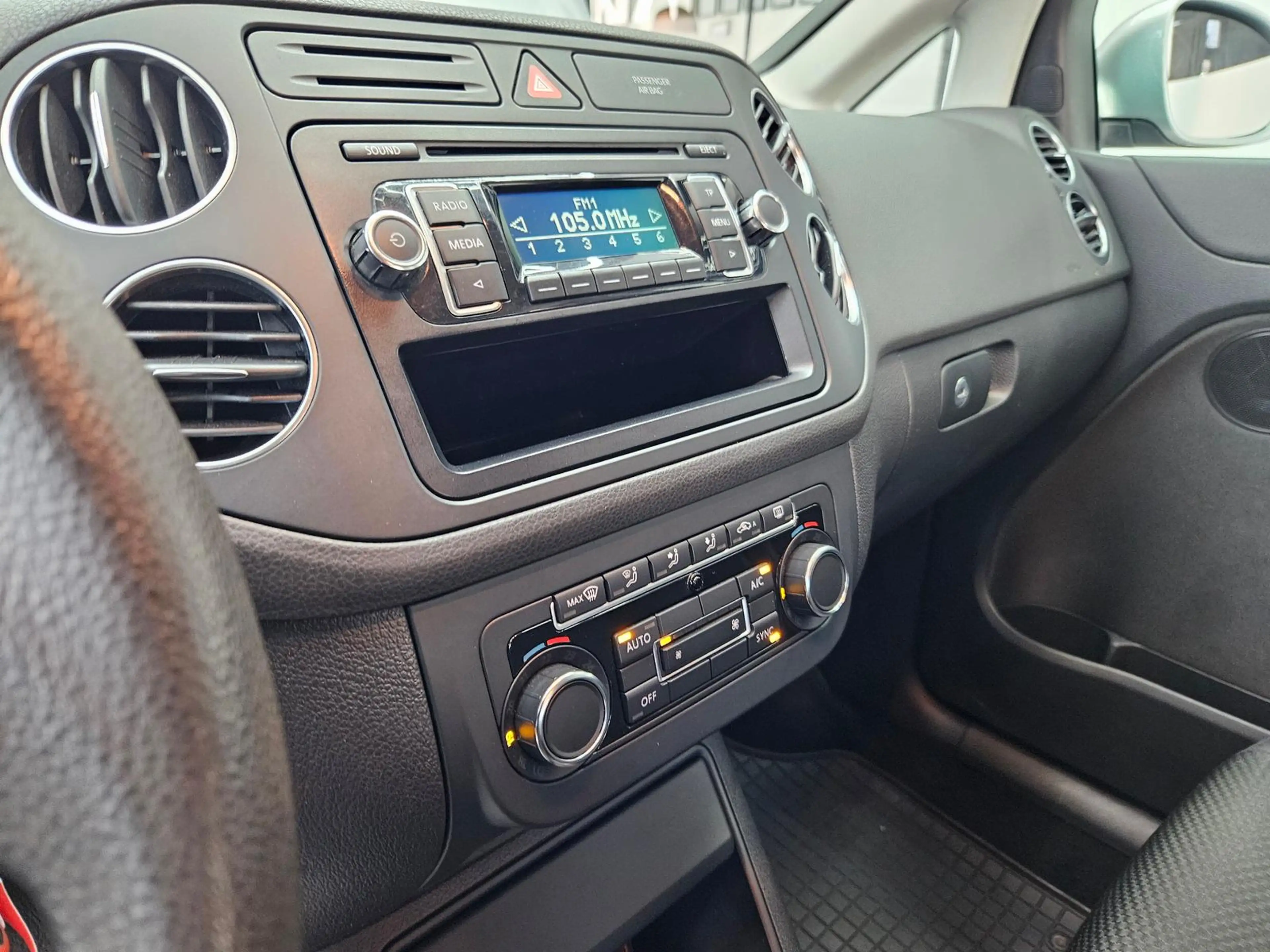 Volkswagen Golf Plus 1.2 TSI, Steuerkette erneuert, AHK, SH — photo 12