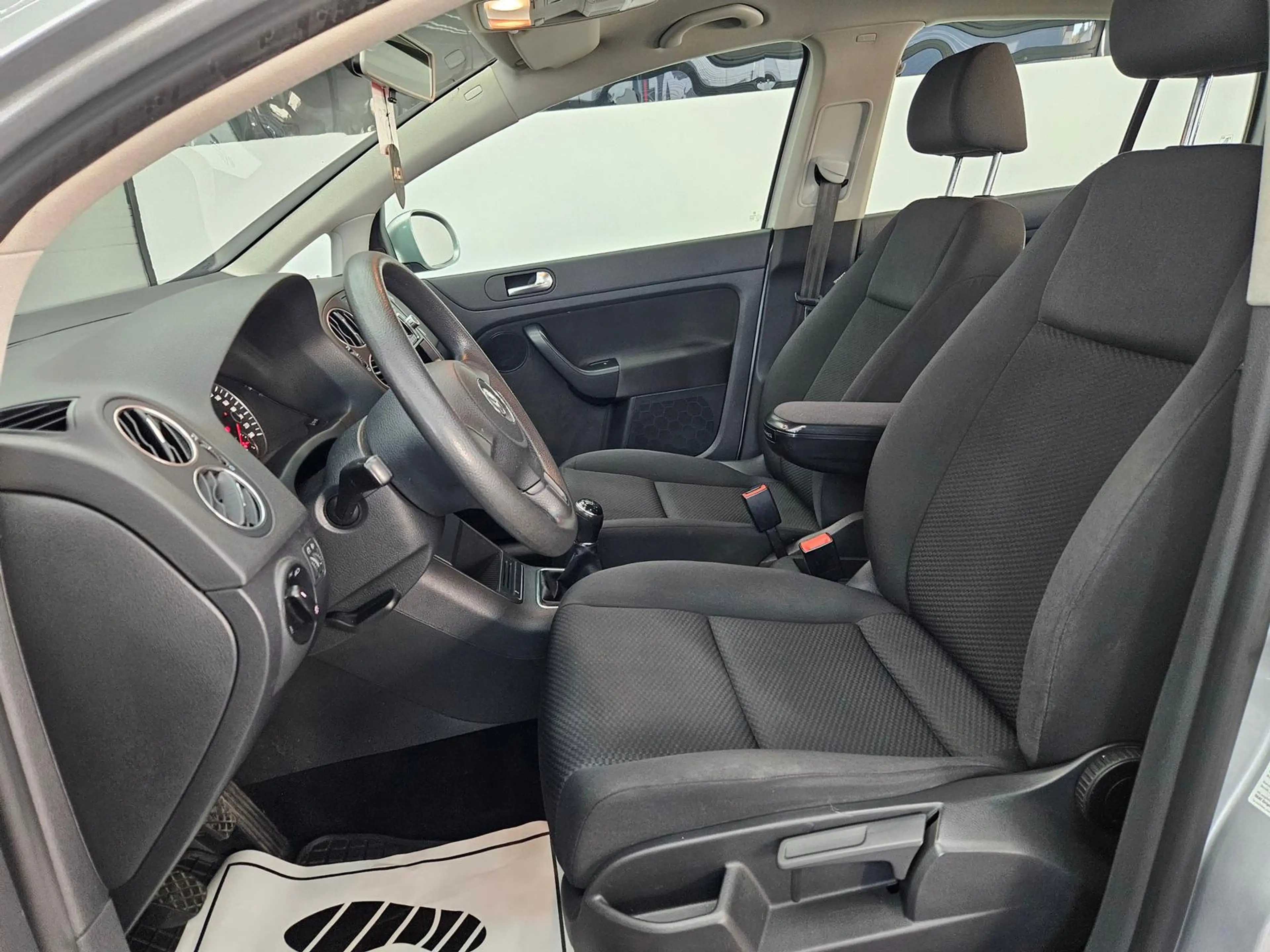 Volkswagen Golf Plus 1.2 TSI, Steuerkette erneuert, AHK, SH — photo 15