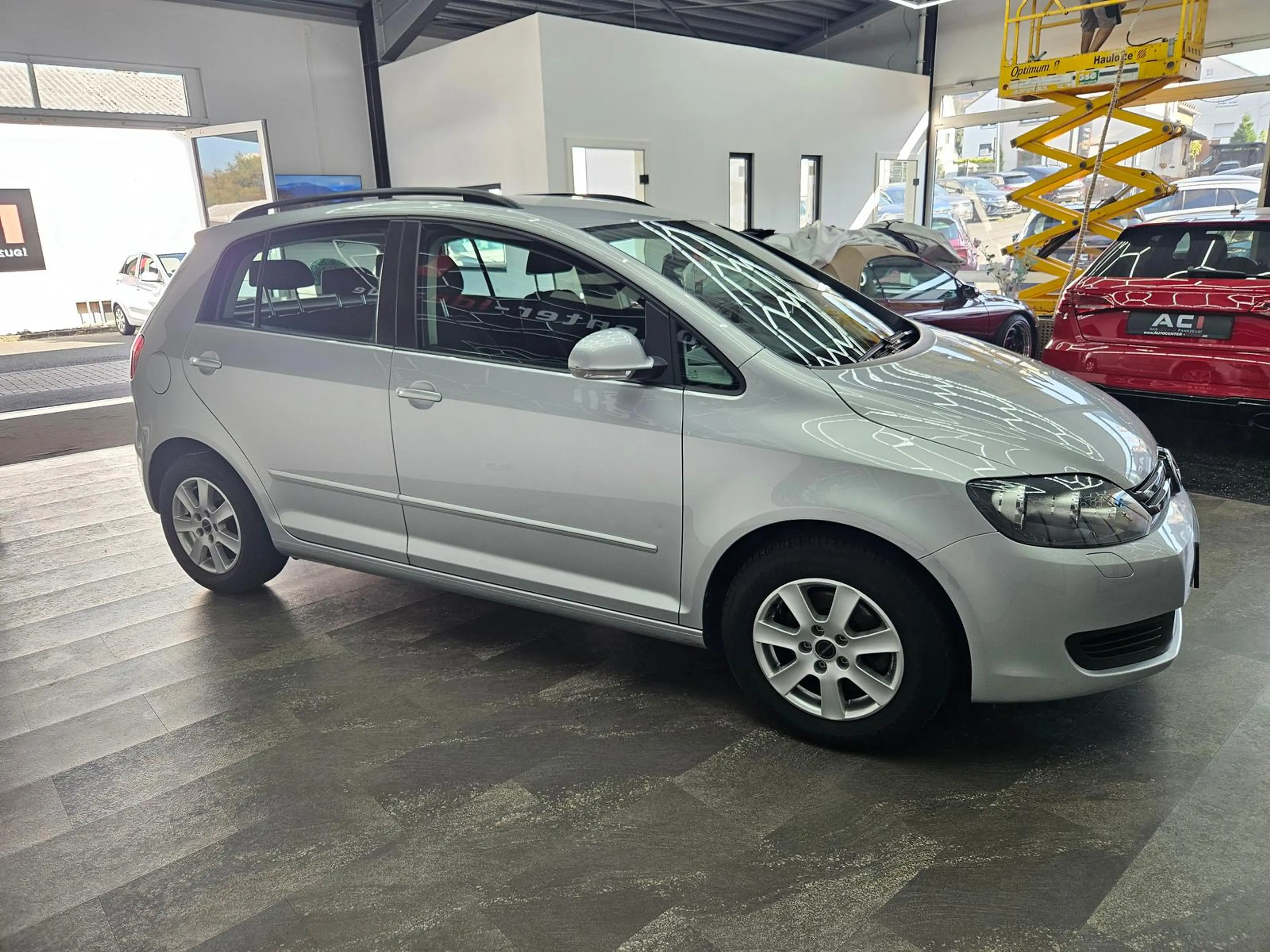 Volkswagen Golf Plus 1.2 TSI, Steuerkette erneuert, AHK, SH — photo 7