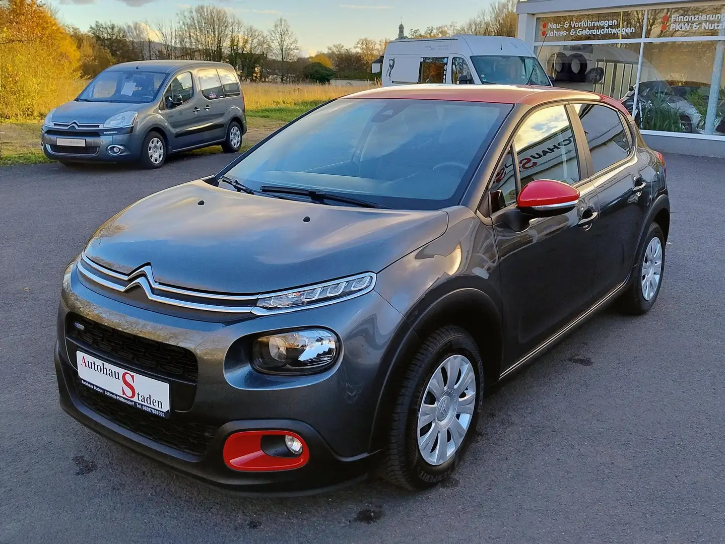 Citroen C3 PureTech 82 Feel - Sitzheizung, Allwetterreifen Grau - 2
