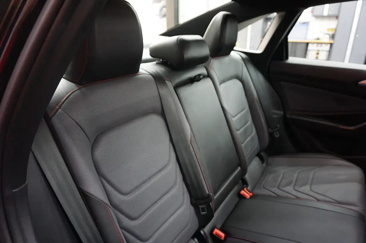 Volkswagen Jetta снимка Volkswagen Jetta