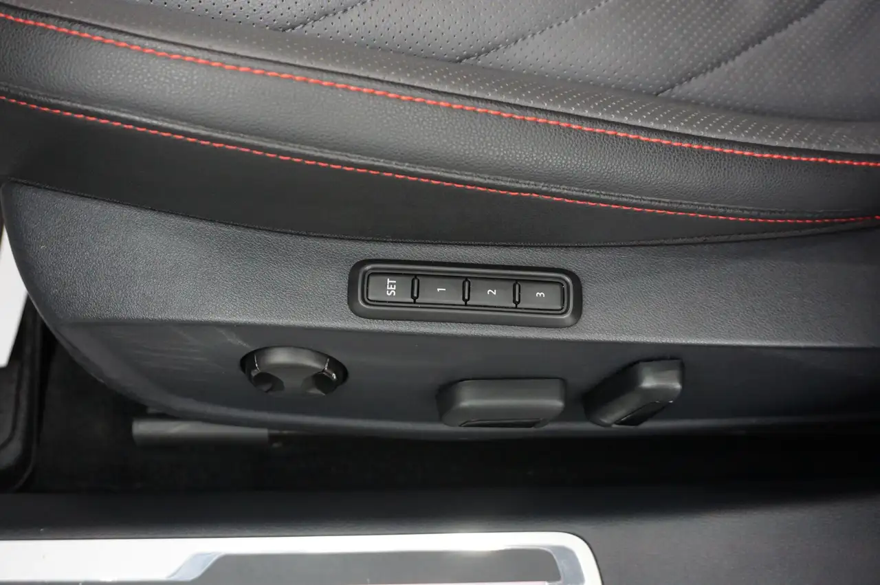 Volkswagen Jetta снимка Volkswagen Jetta