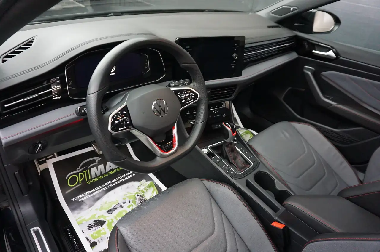 Volkswagen Jetta снимка Volkswagen Jetta