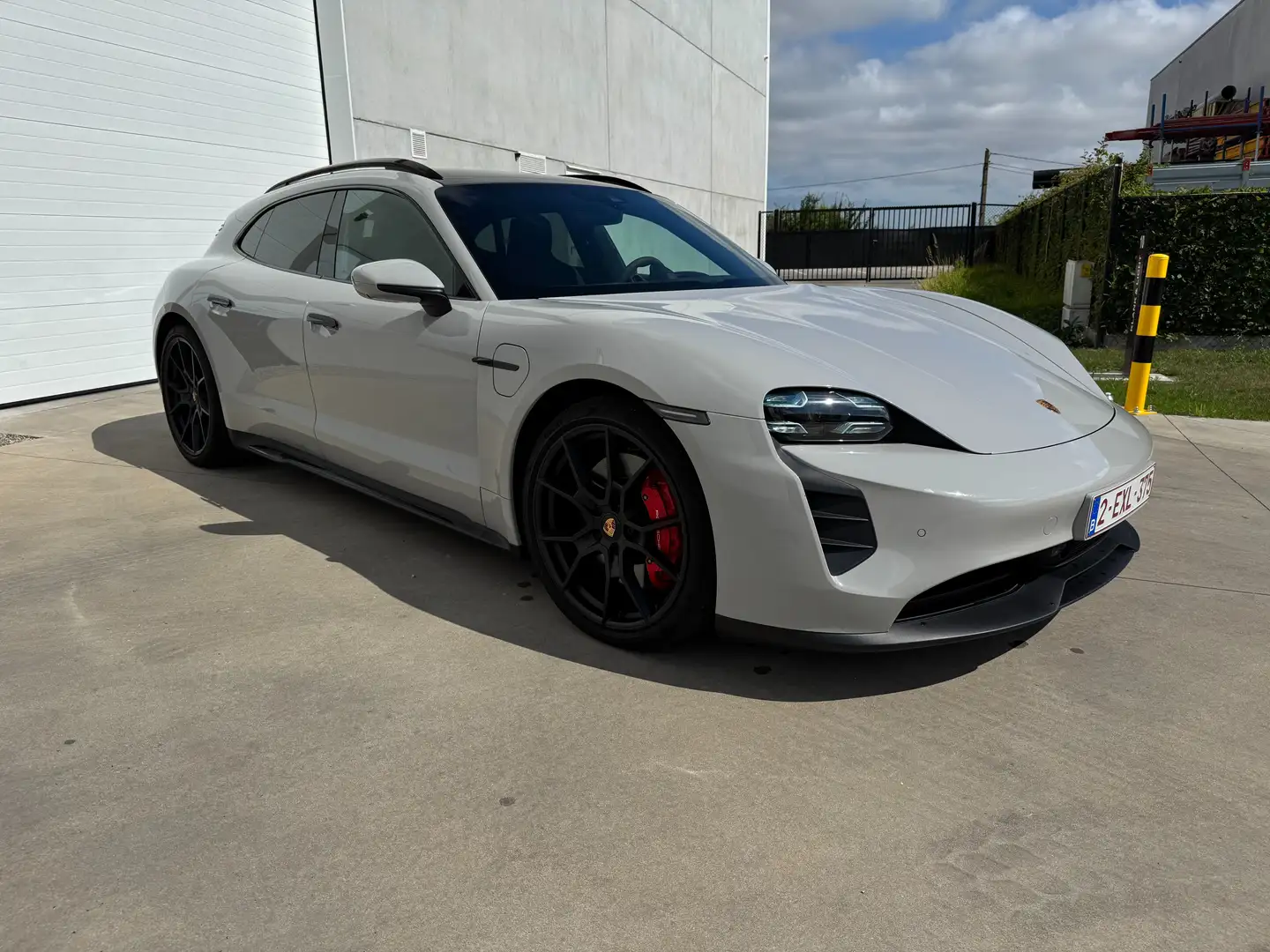 Porsche Taycan GTS SportTurismo/BTWAftr/Overname renting mogelijk Gris - 1