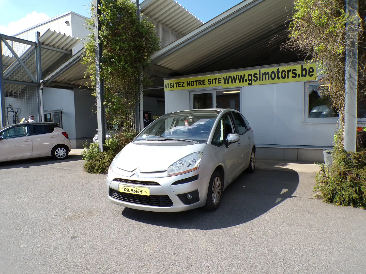 Citroen C4 Picasso 1.6HDi 110cv gris04/10 Airco Radio capteurs cruise - 1