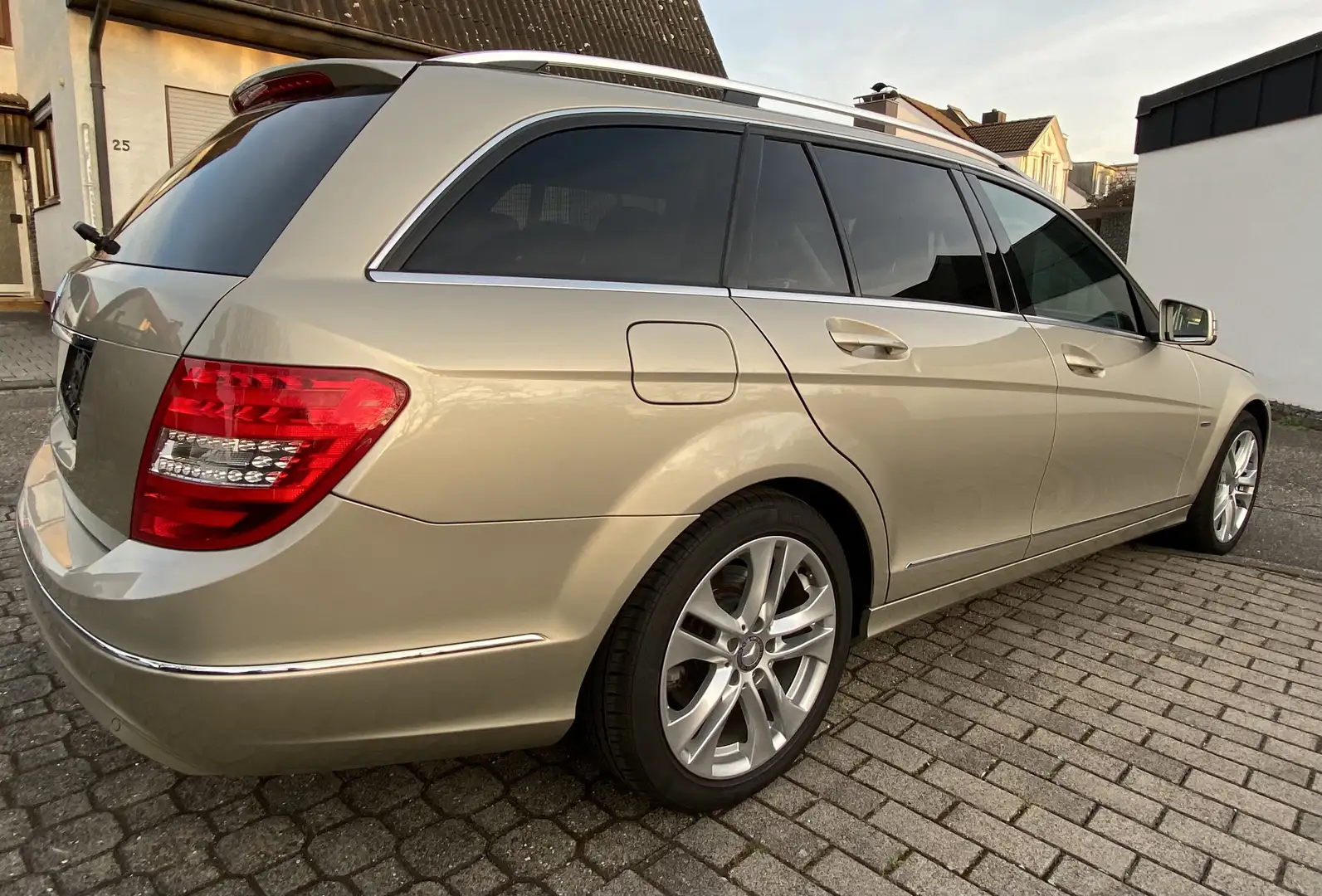 Mercedes-Benz C 220 C 220 T CDI BlueEfficiency (204.202) Beige - 2