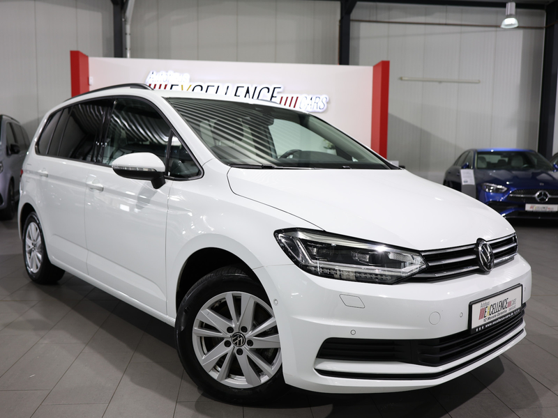 Volkswagen Touran 2.0 TDI DSG IQ Comfortline / 7-SITZE, LED — photo 2