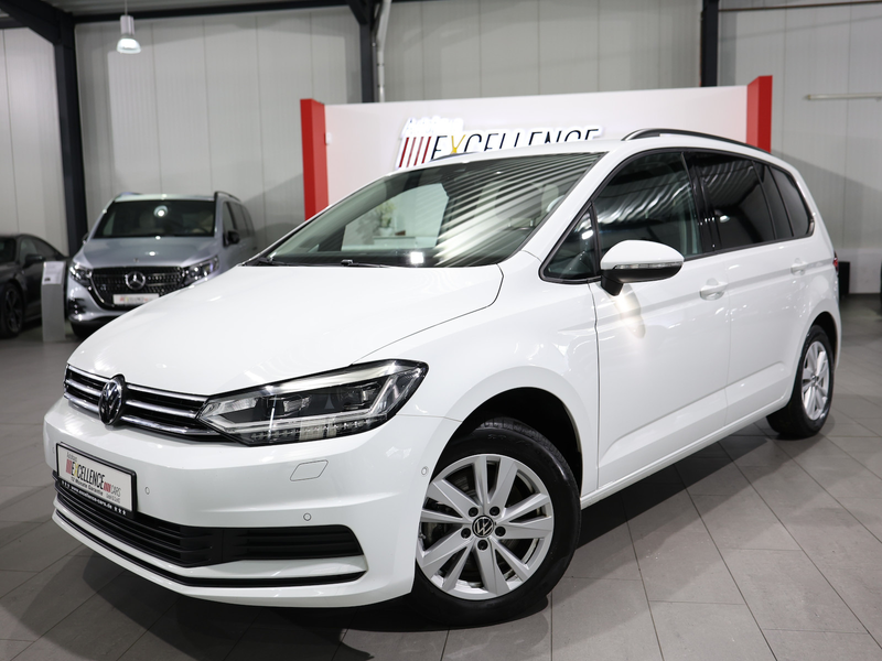 Volkswagen Touran 2.0 TDI DSG IQ Comfortline / 7-SITZE, LED — photo 5