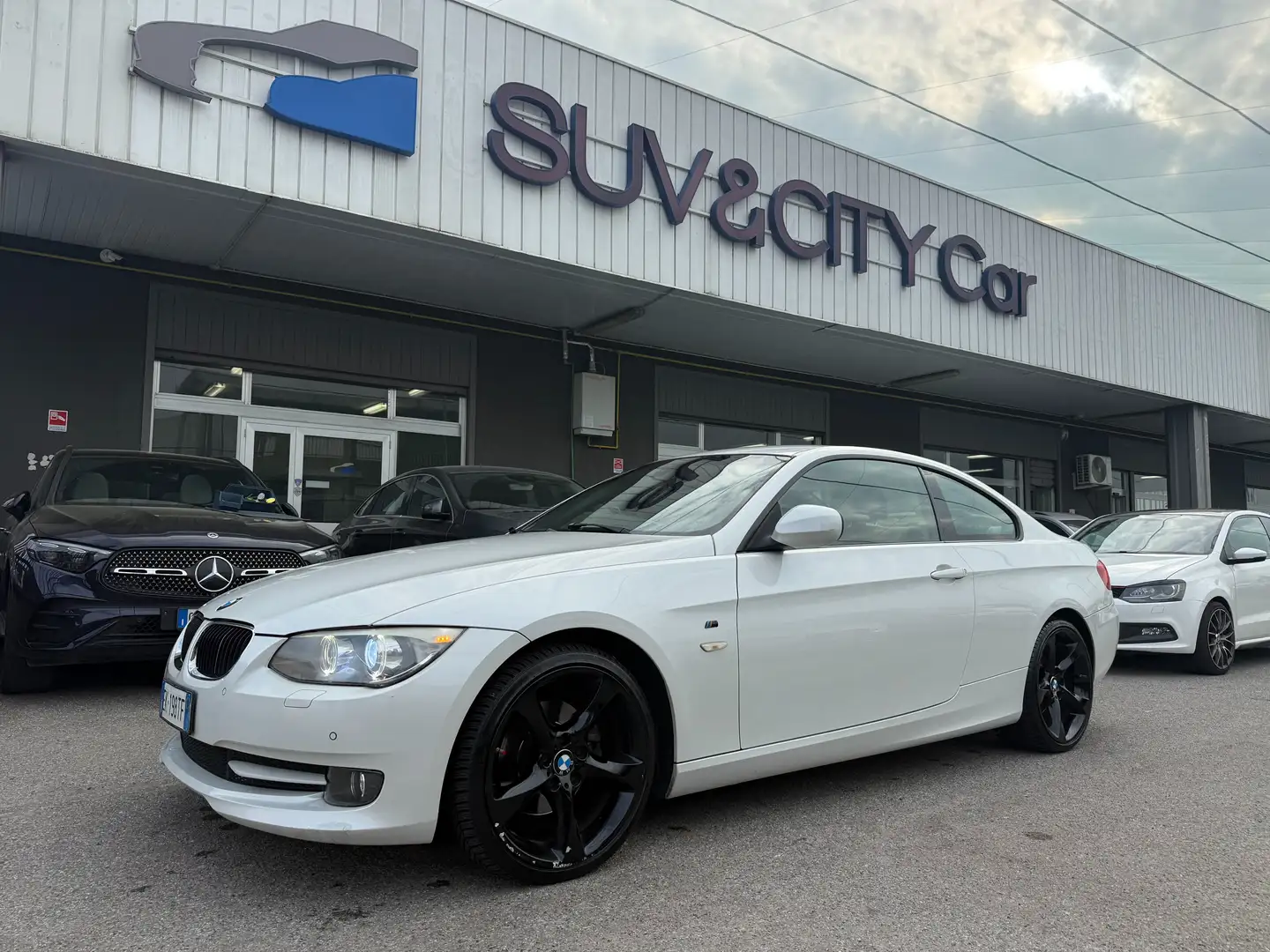 BMW 320 320d Coupe 184cv Bianco - 1