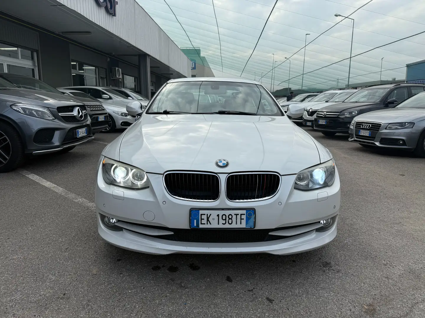 BMW 320 320d Coupe 184cv Bianco - 2