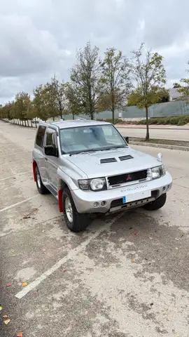 Mitsubishi Pajero Todoterreno Automático de 3 Puertas