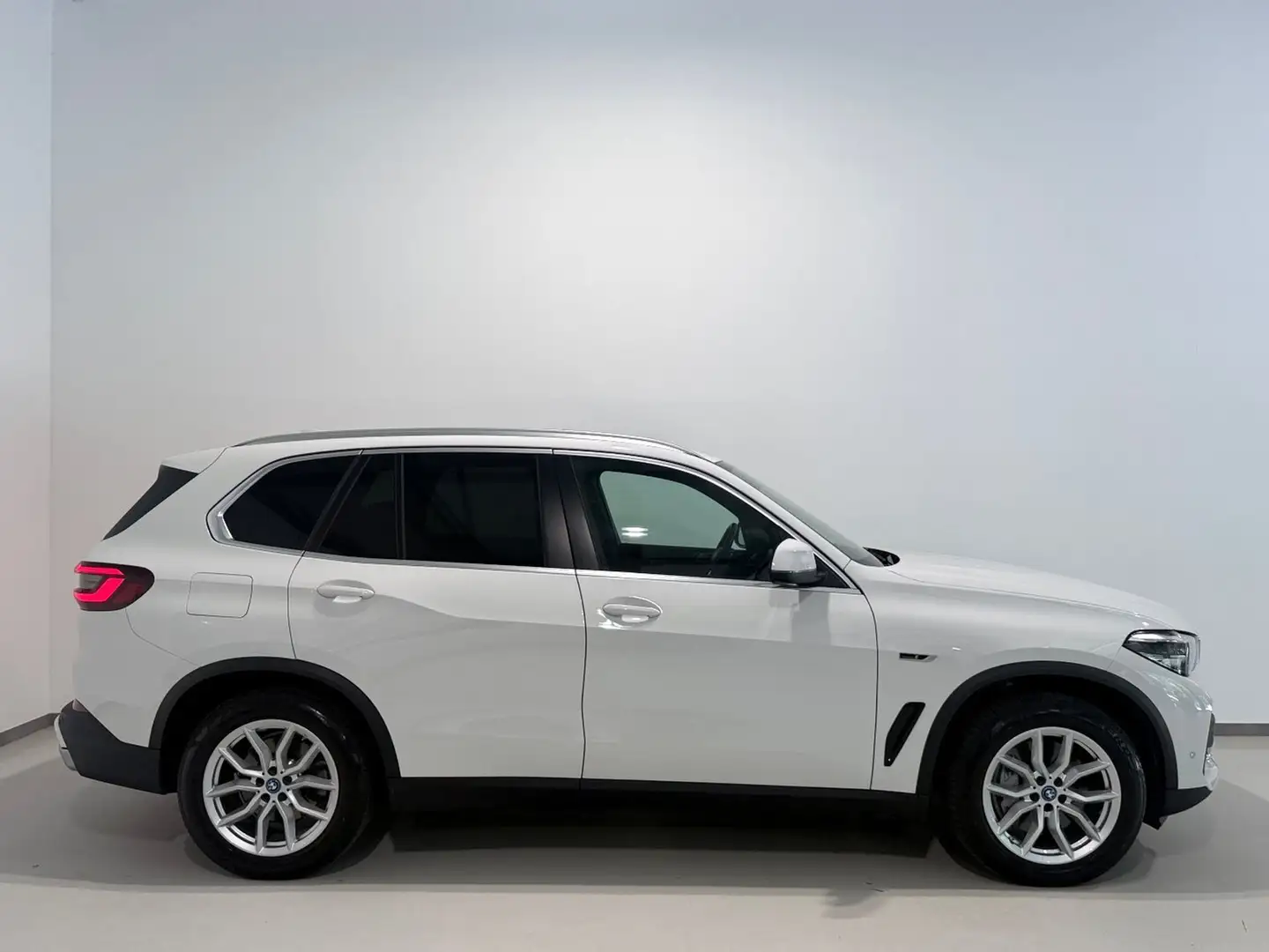 BMW X5 xDrive45e/HEAD-UP/Panorama/Sitzklima/Memory Weiß - 2