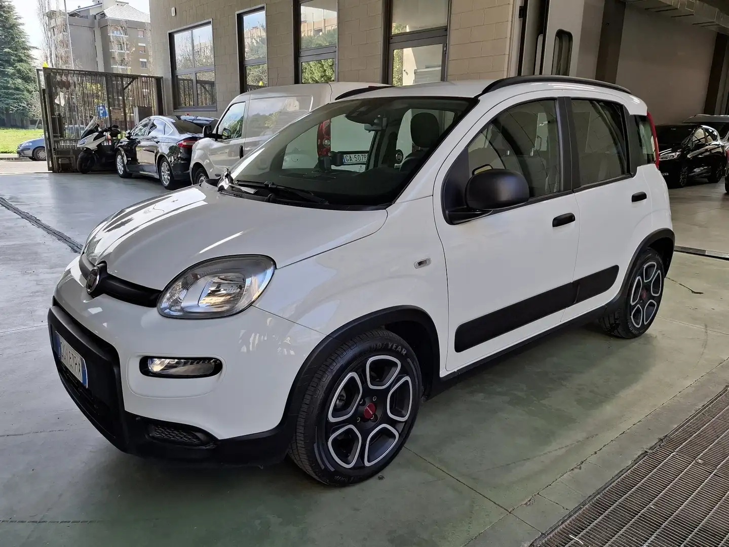 Fiat Panda 1.0 firefly hybrid City Life s&s 70cv Bianco - 1