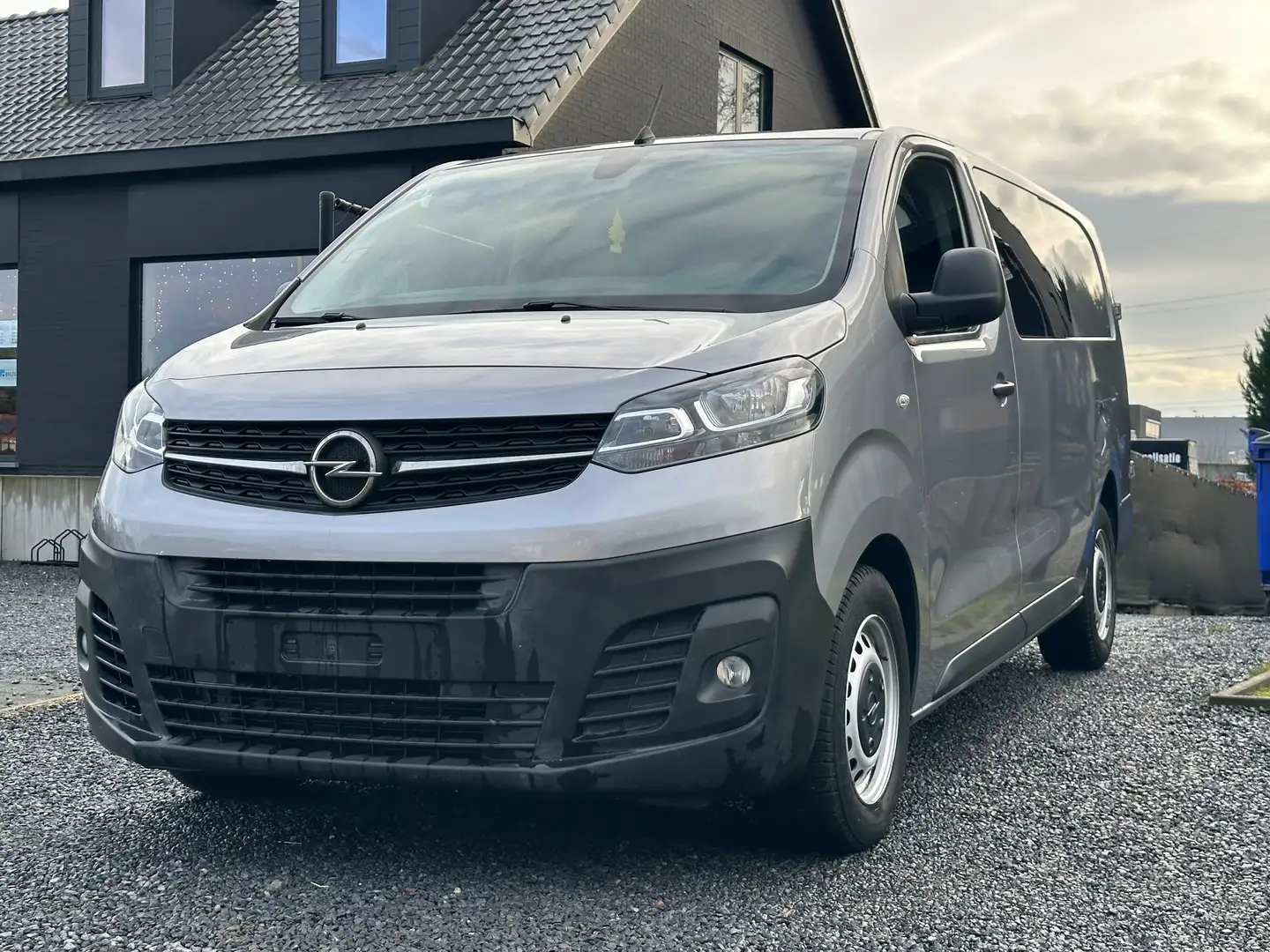Opel Vivaro Vivaro 2.0D*Dub cab licht vracht*6 zitplaats* - 1