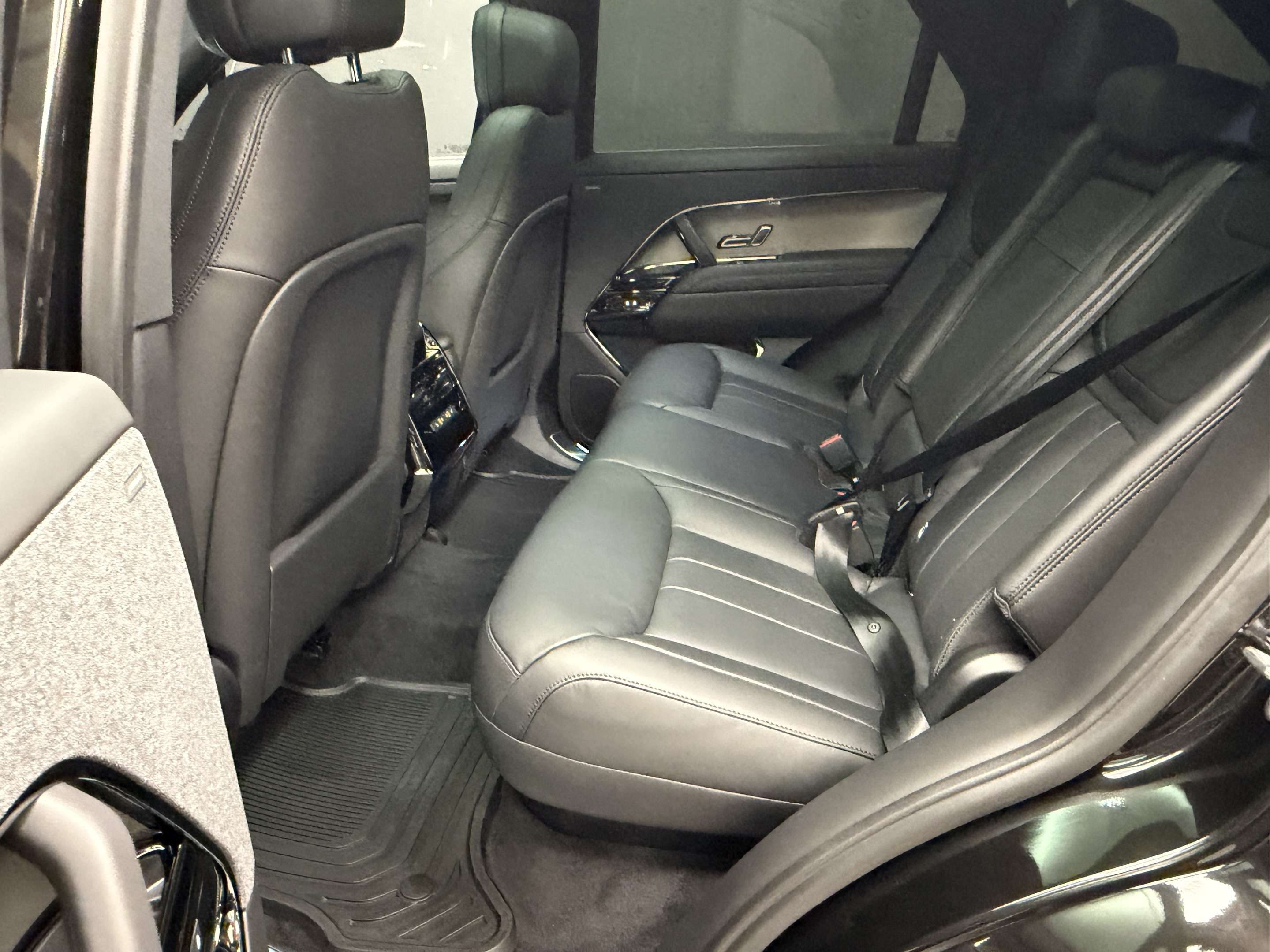 2026 Land Rover Range Rover Sport Dynamic SE thumb 10