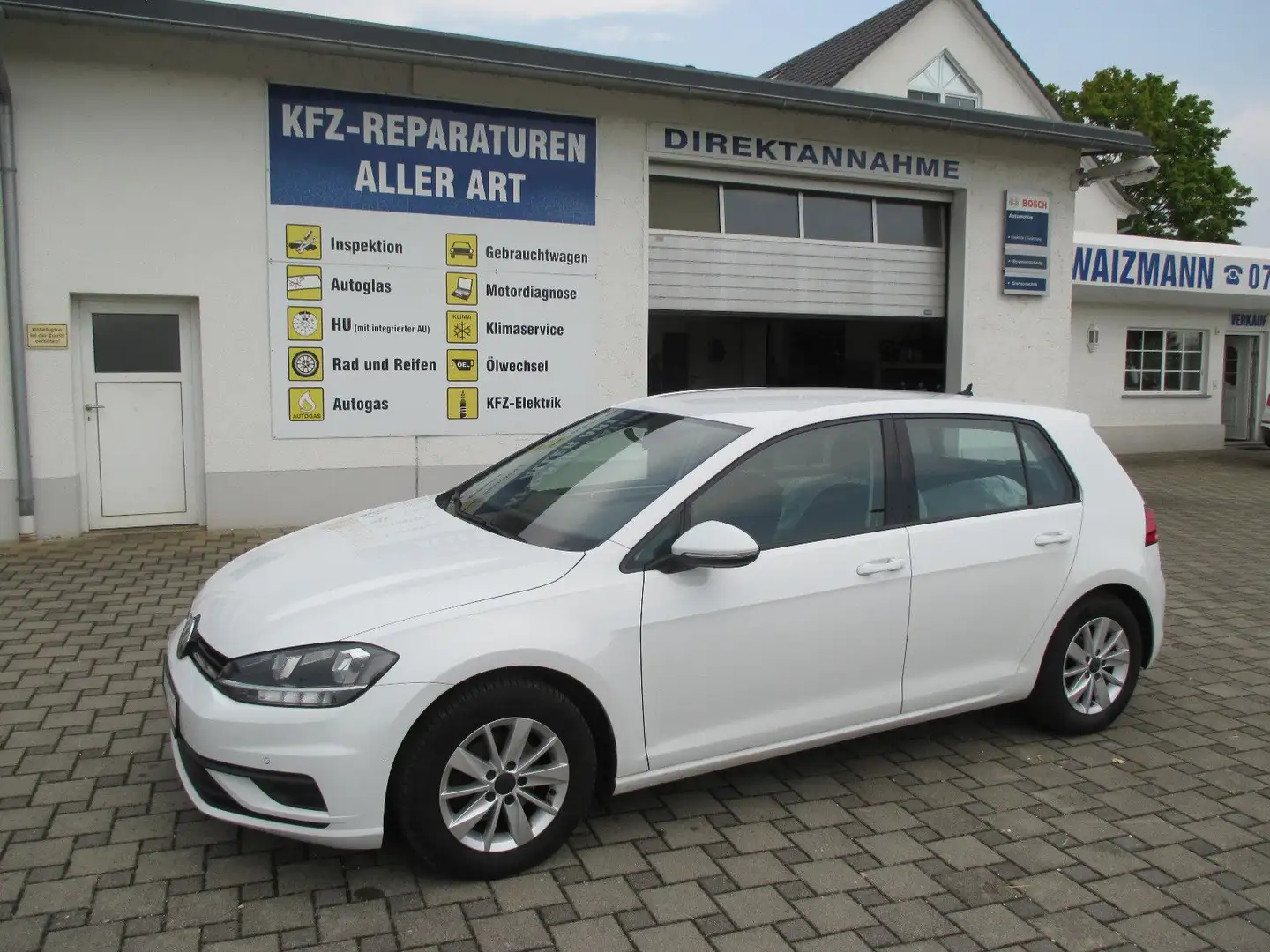Volkswagen Golf VII Lim. Trendline BMT/Start-Stopp Weiß - 1