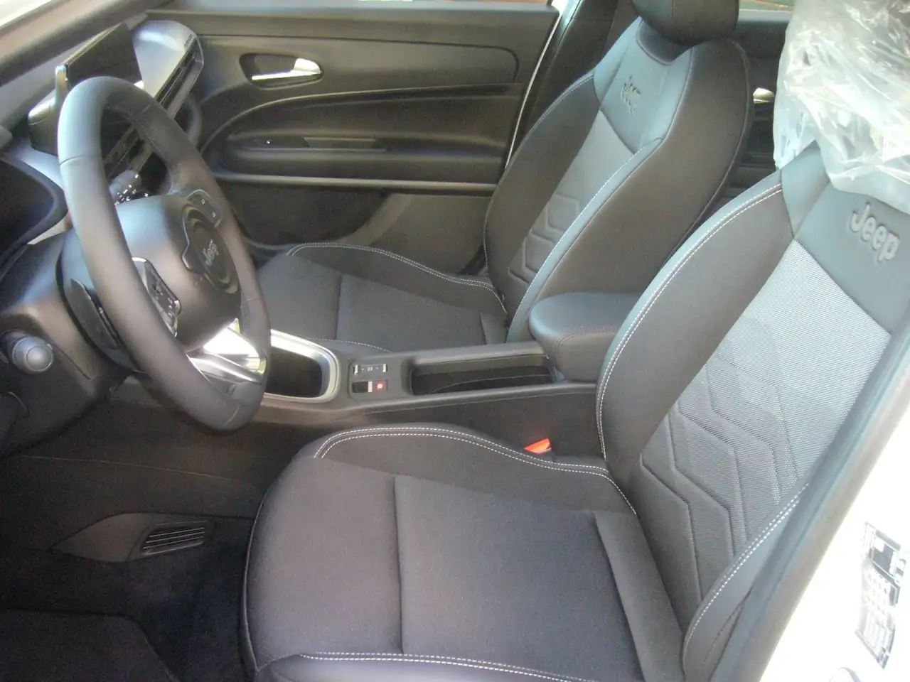 Jeep Avenger 1.2 Turbo 110 CV MHEV Altitude Vettura Nuova Km0, миниатюра 14