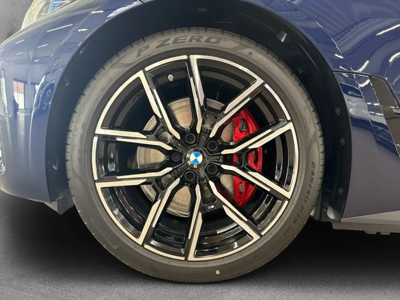 BMW i4 eDrive35 inkl. Service Inklusive Paket 4 Jahre/ohn 6