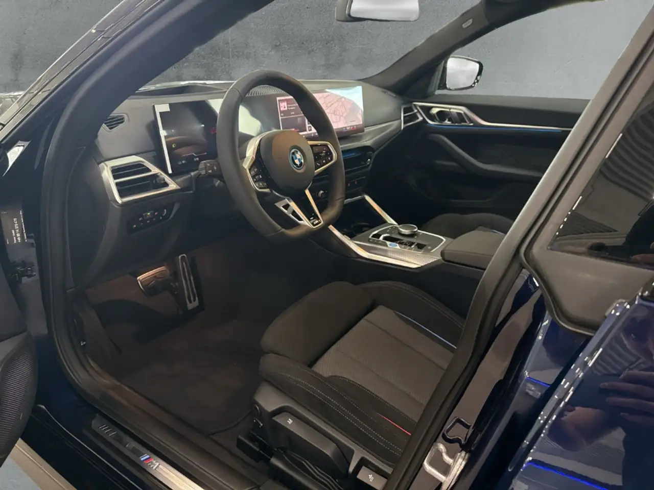 BMW i4 eDrive35 inkl. Service Inklusive Paket 4 Jahre/ohn 7