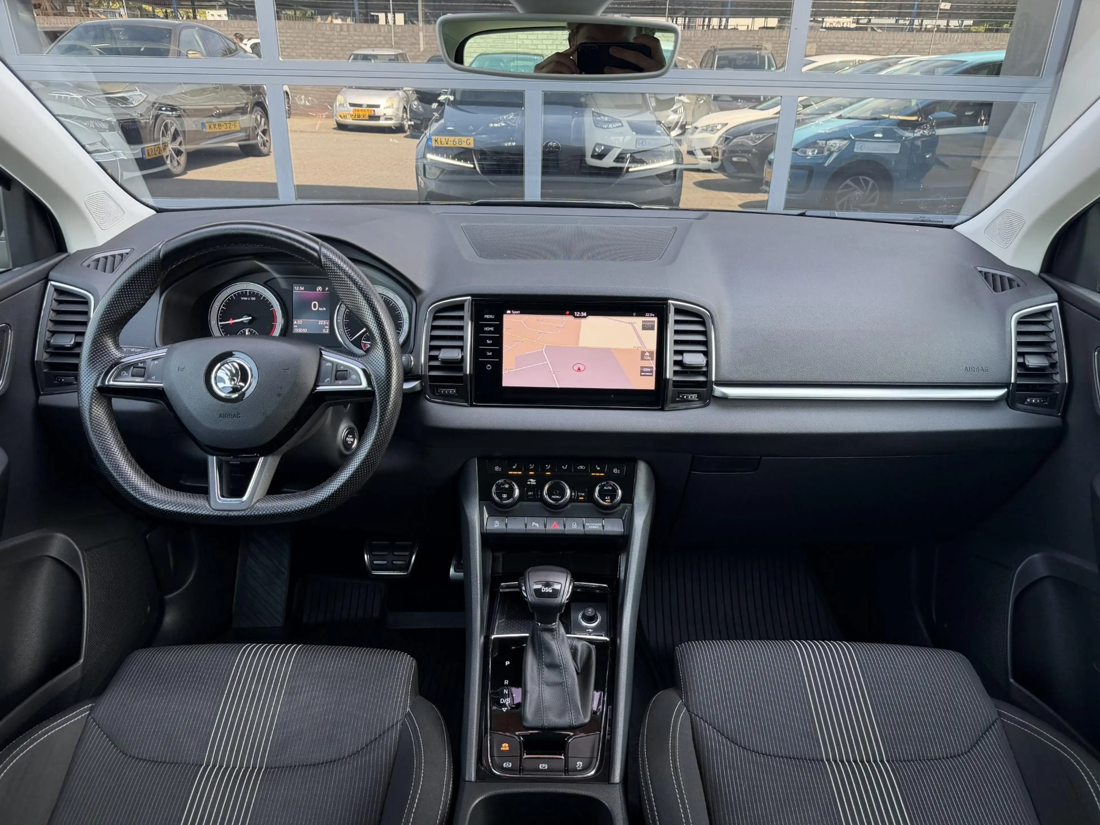 Skoda Karoq 1.5 TSI ACT Style Business Navi | Camera | NAP — photo 2