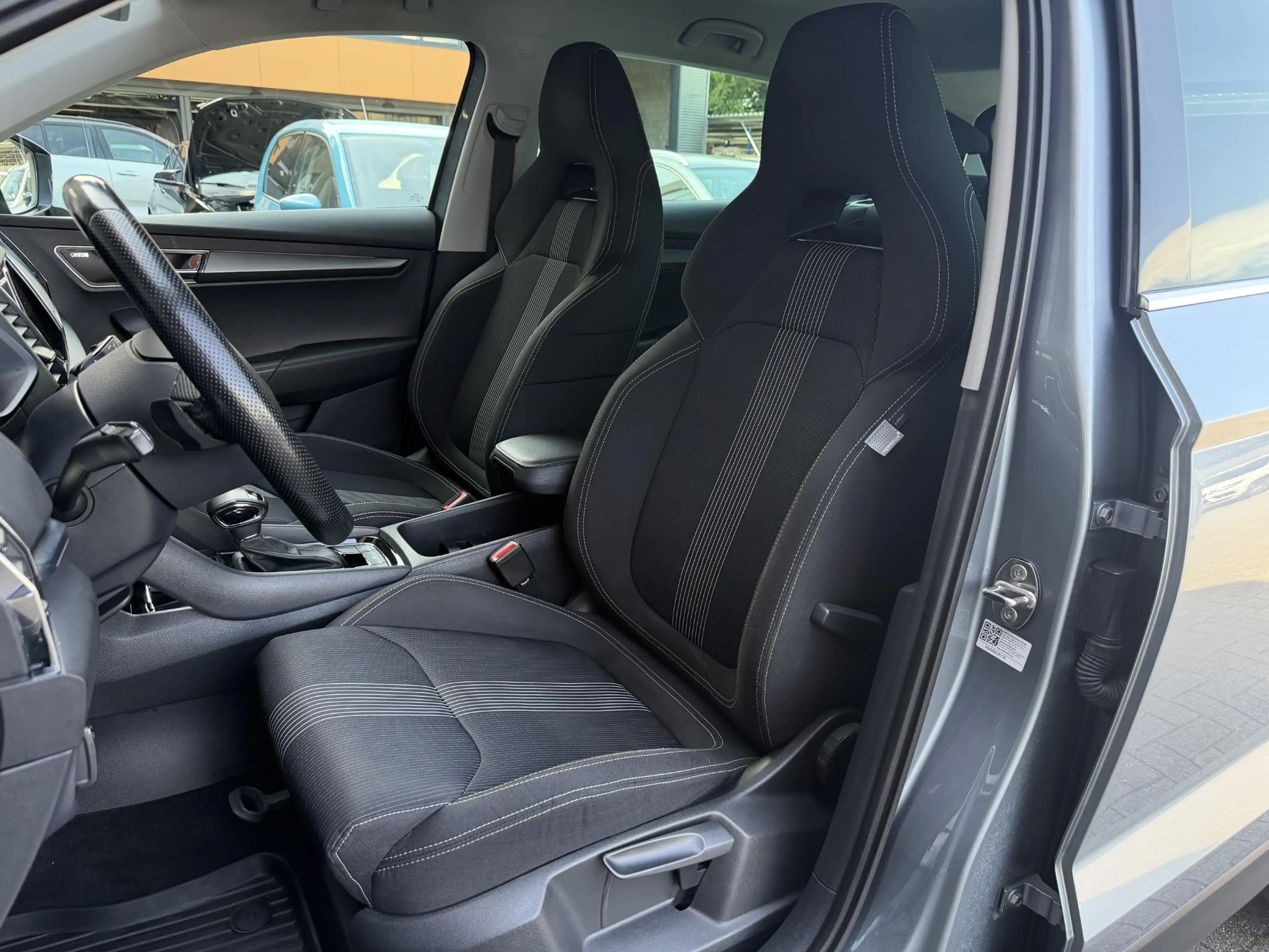 Skoda Karoq 1.5 TSI ACT Style Business Navi | Camera | NAP — photo 5