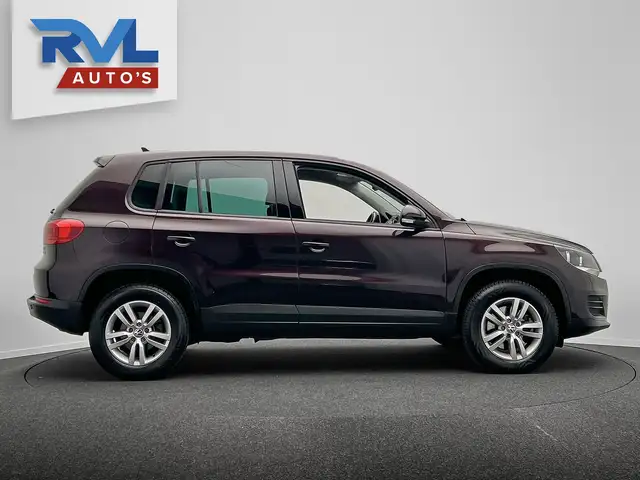 Volkswagen Tiguan view 23