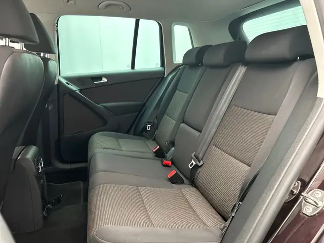 Volkswagen Tiguan view 16