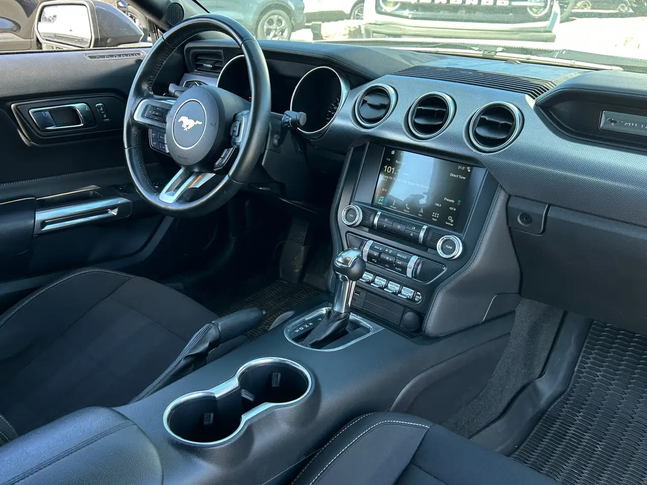 Ford Mustang снимка Ford Mustang