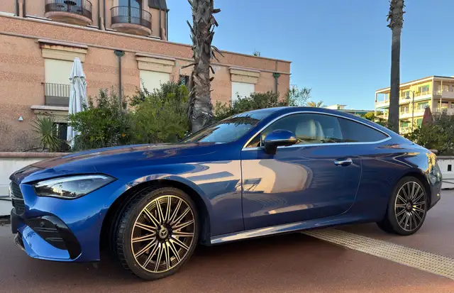 Mercedes-Benz CLE 220 D AMG PREMIUM