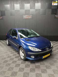 Peugeot 206 1.6-16V XS | Nieuwe APK |