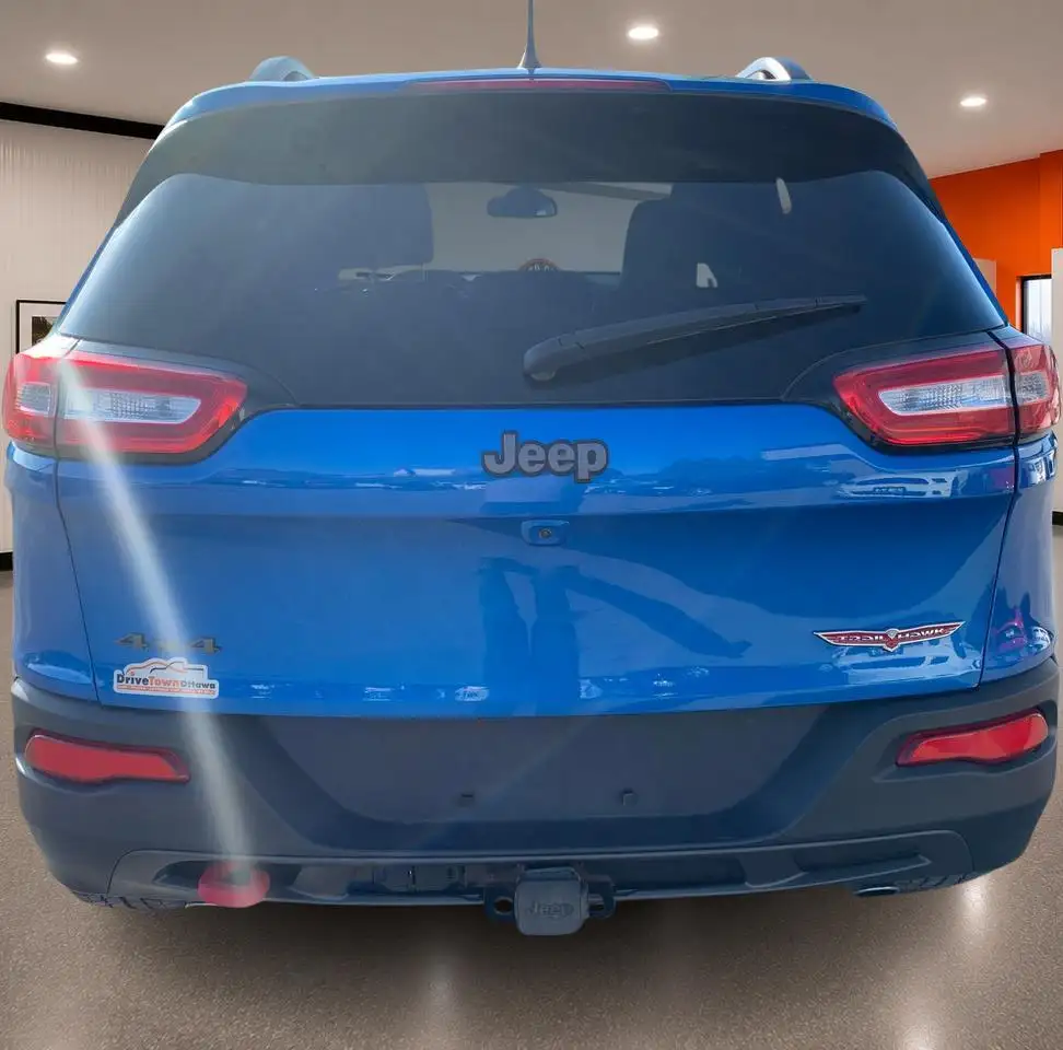 Jeep Cherokee снимка Jeep Cherokee