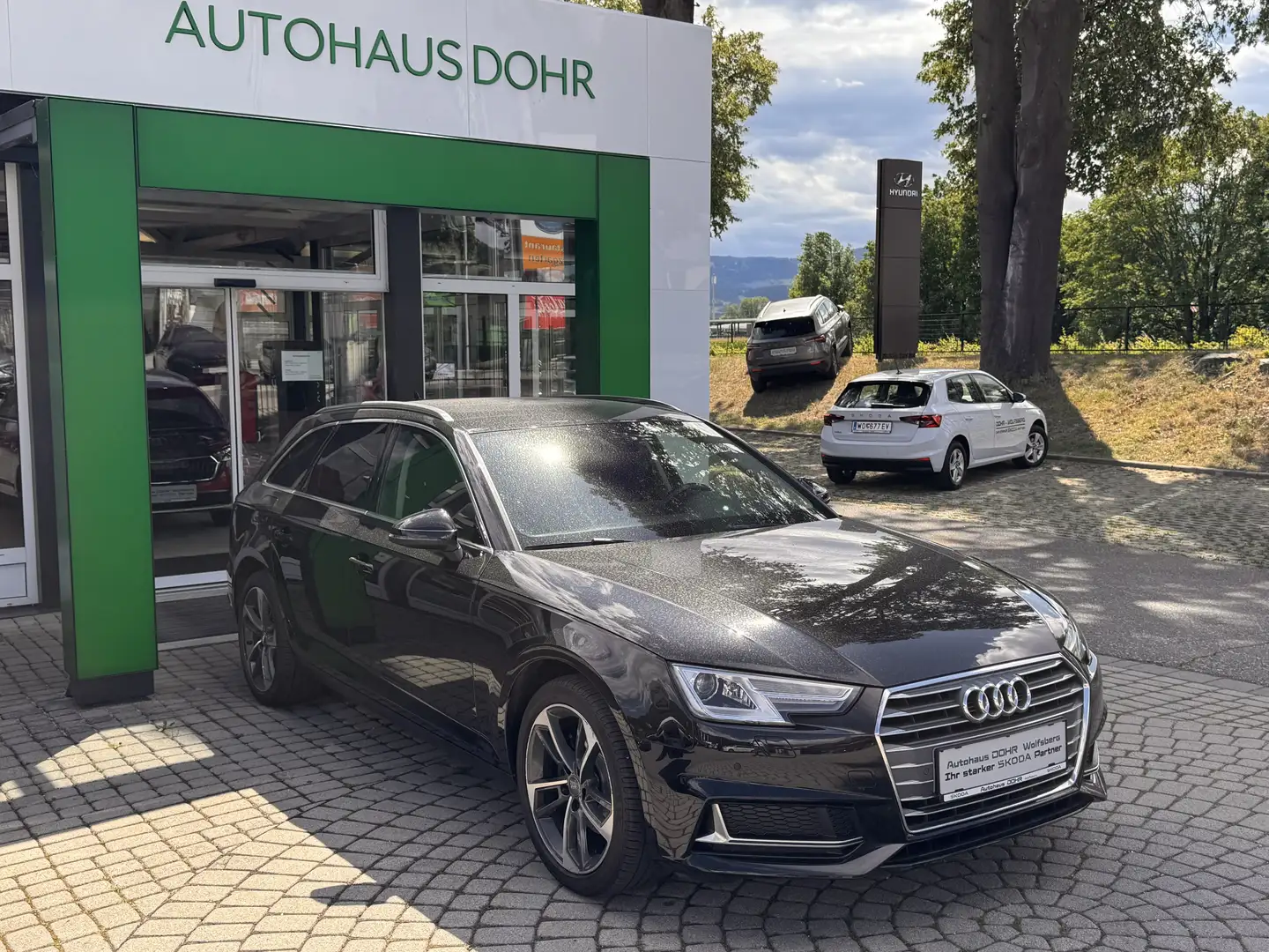 Audi A4 35 TDI Sport S-tronic Schwarz - 1