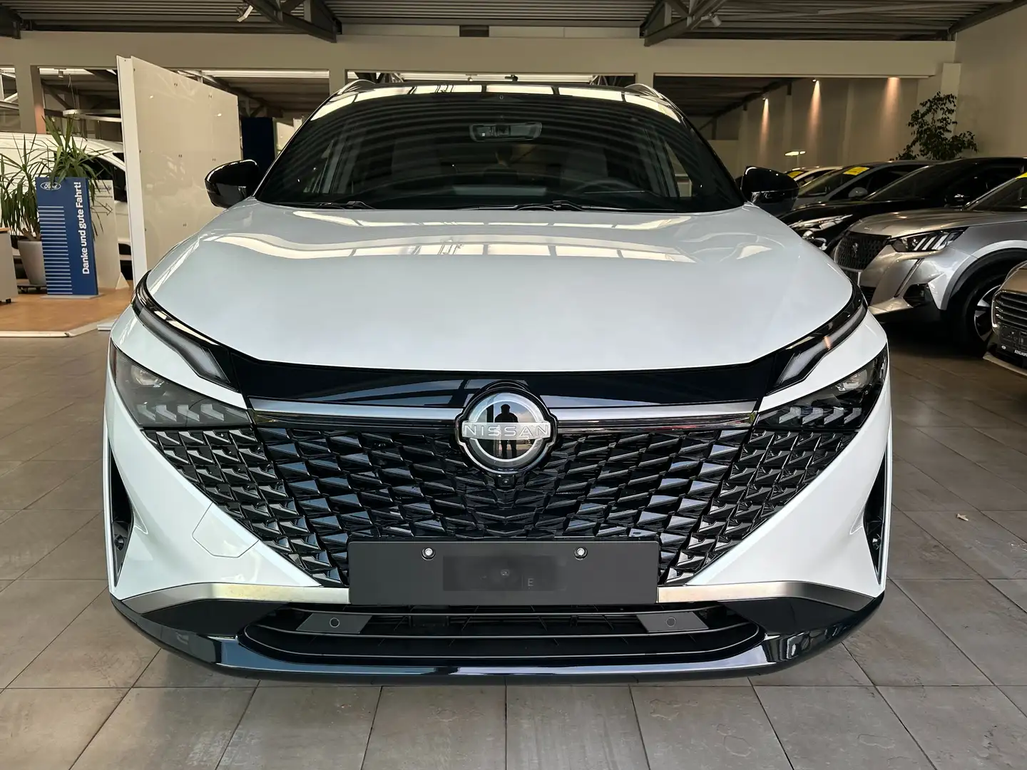 Nissan Qashqai 1.5 VC-T e-Power 205PS Tekna+ Automatik Navi 360 Blanc - 2