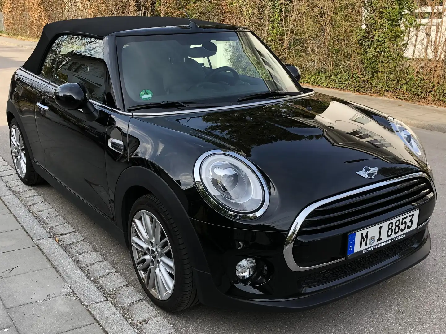 MINI Cooper Cabrio Noir - 1