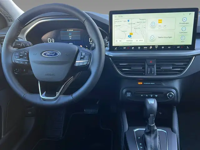 Ford Focus view 11