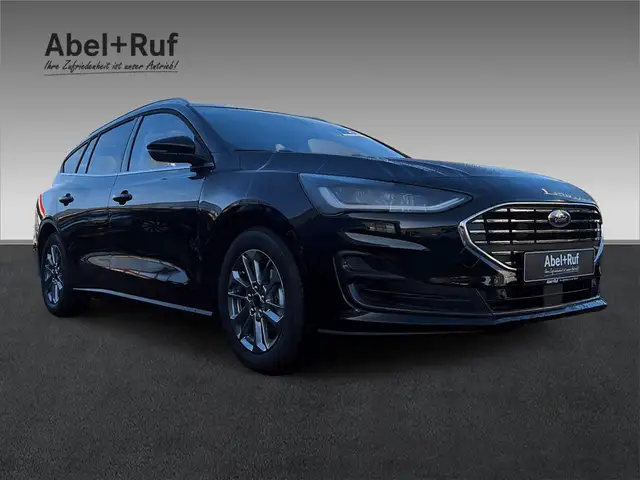 Ford Focus view 6