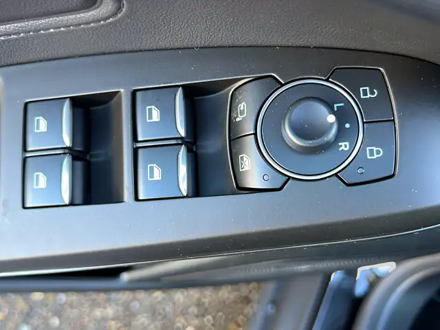 Ford Focus view 14