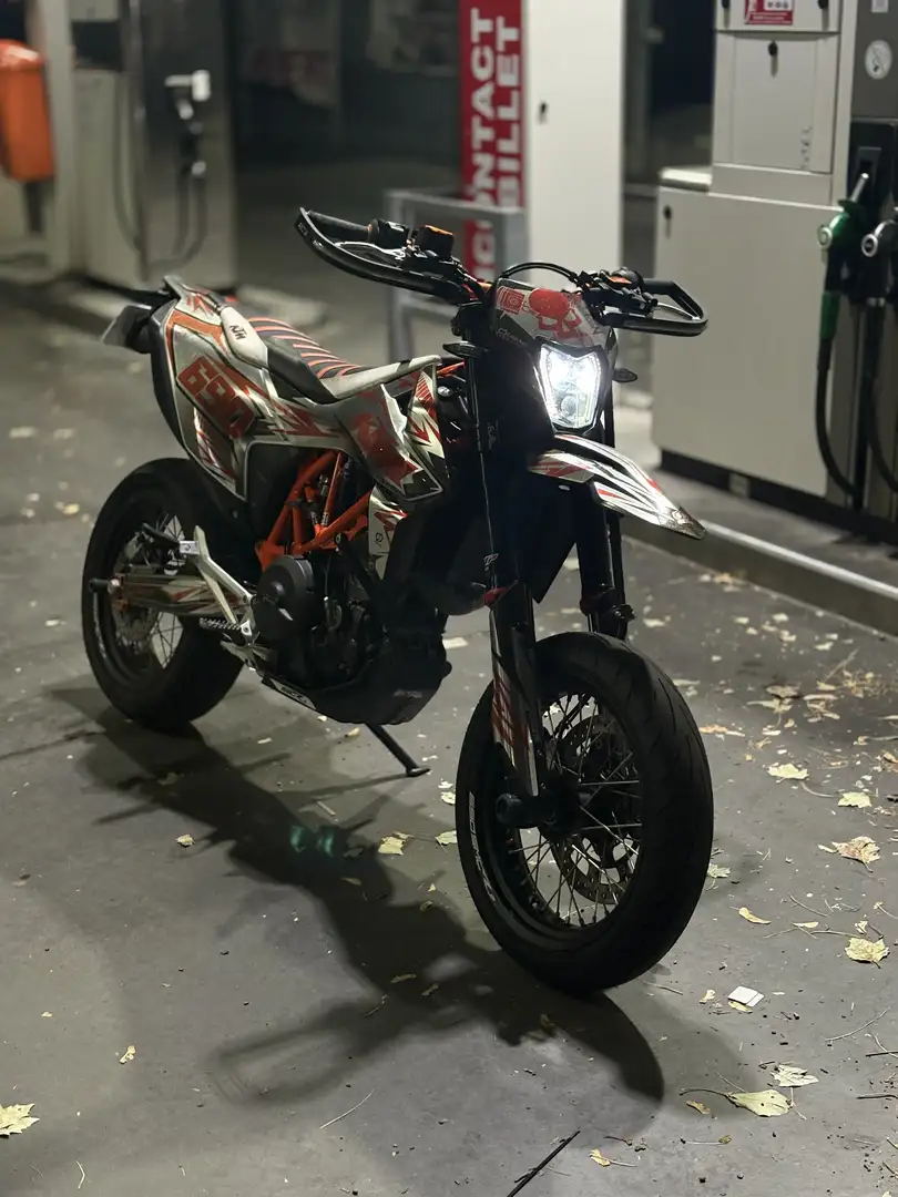 KTM 690 SMC R - 1