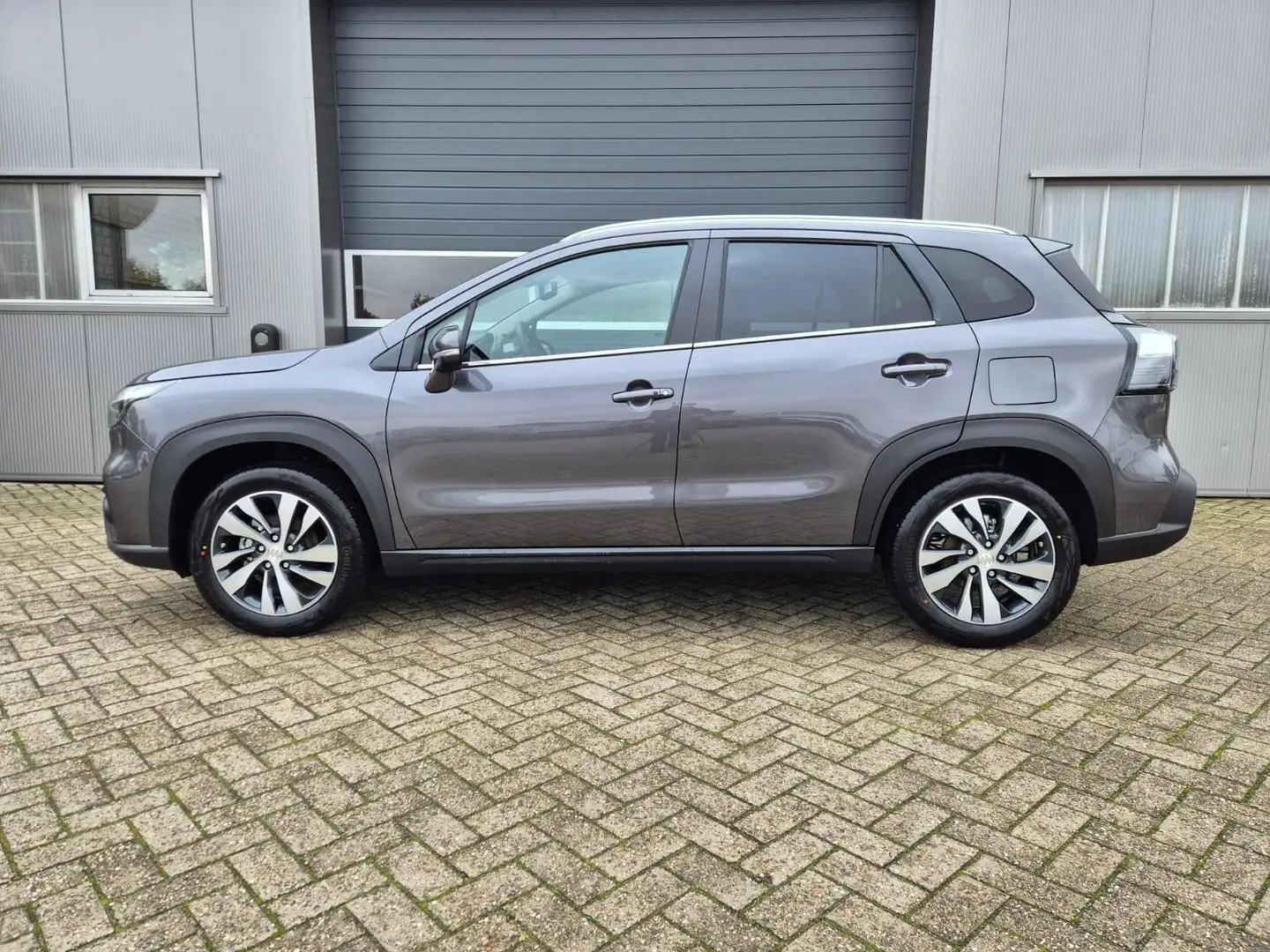 Suzuki S-Cross Comfort+ 129PS MHEV 1.4 Boosterjet Teilleder Na... Grau - 1