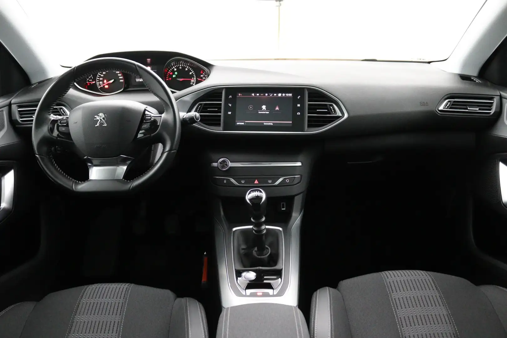 Peugeot 308 SW 1.2 PureTech*ECC*CRUISE*CAM*HAAK*CARPLAY*PANO* Blauw - 2