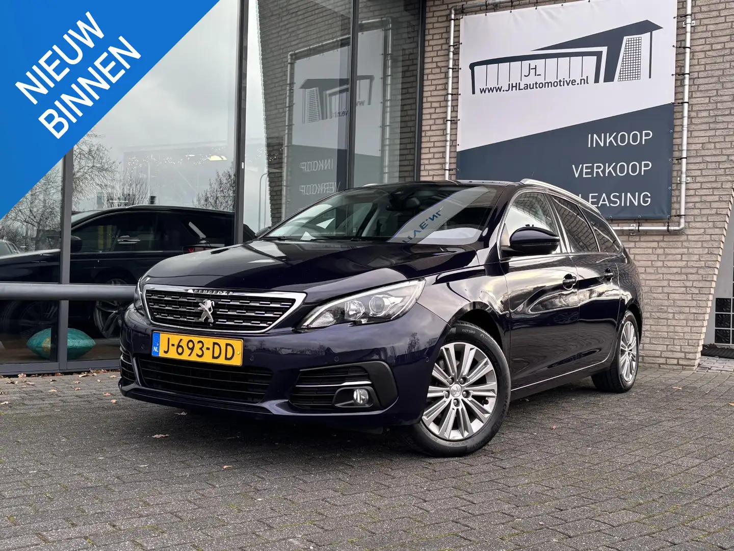 Peugeot 308 SW 1.2 PureTech*ECC*CRUISE*CAM*HAAK*CARPLAY*PANO* Blauw - 1