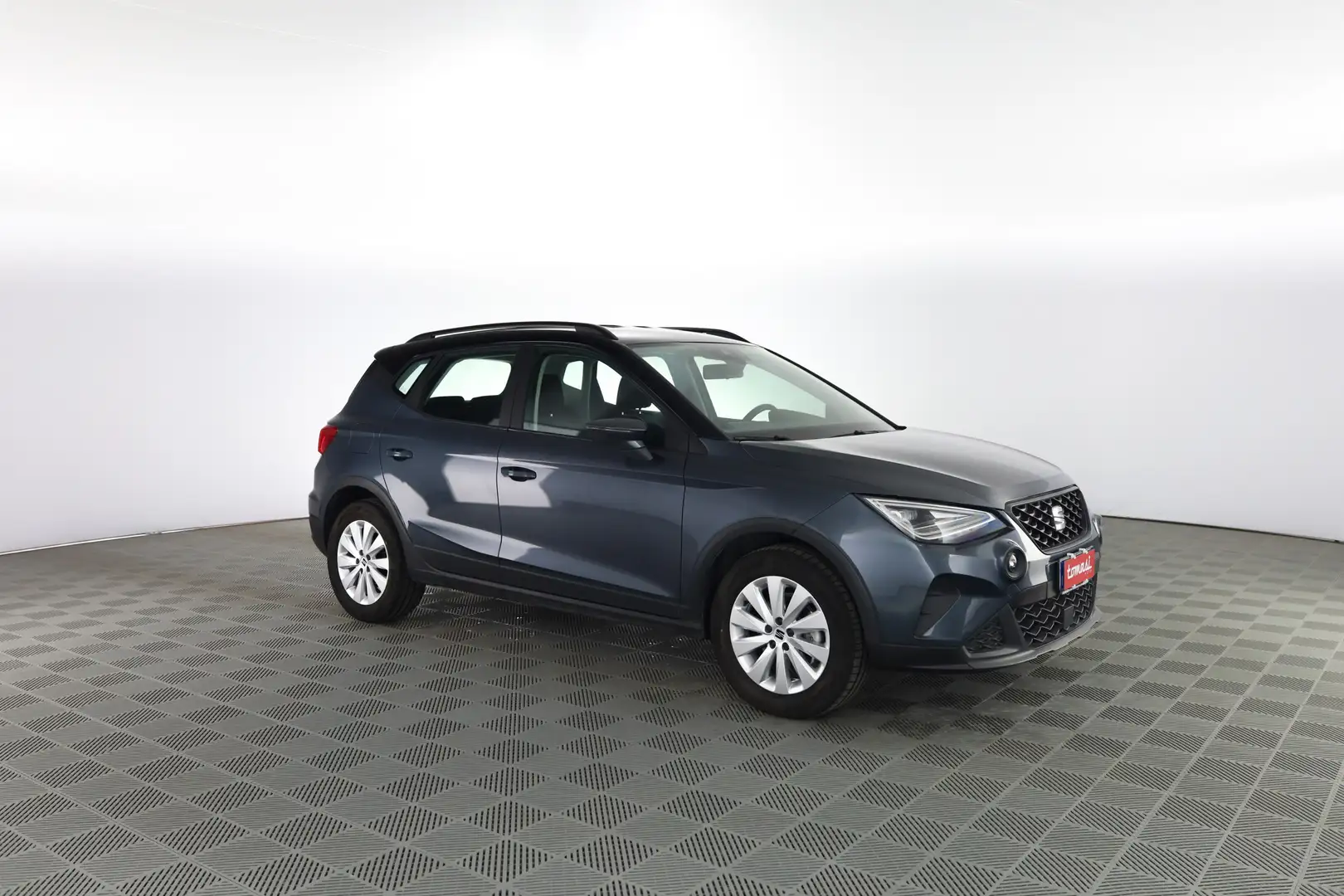 SEAT Arona 1.0 TGI Style FULL LED, DESIGN PACK Grigio - 2