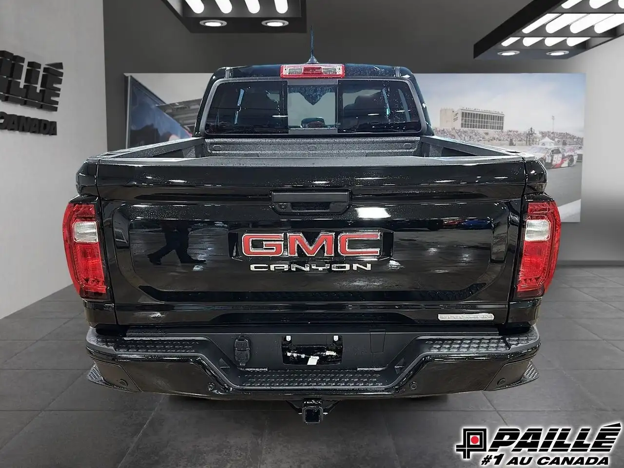 GMC Canyon снимка GMC Canyon