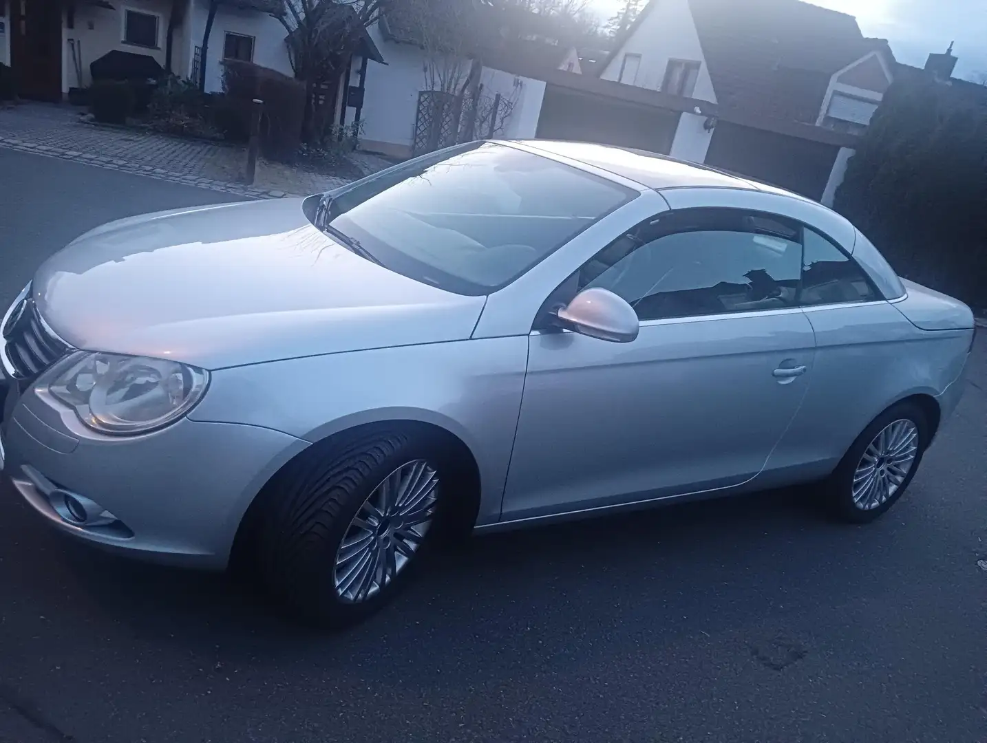 Volkswagen Eos Eos 1.6 FSI Silber - 1