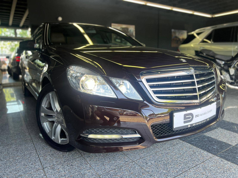 Mercedes-Benz E 350 E 300 / E 350 CDI BlueEfficiency (1.Hand,Leder,WR)