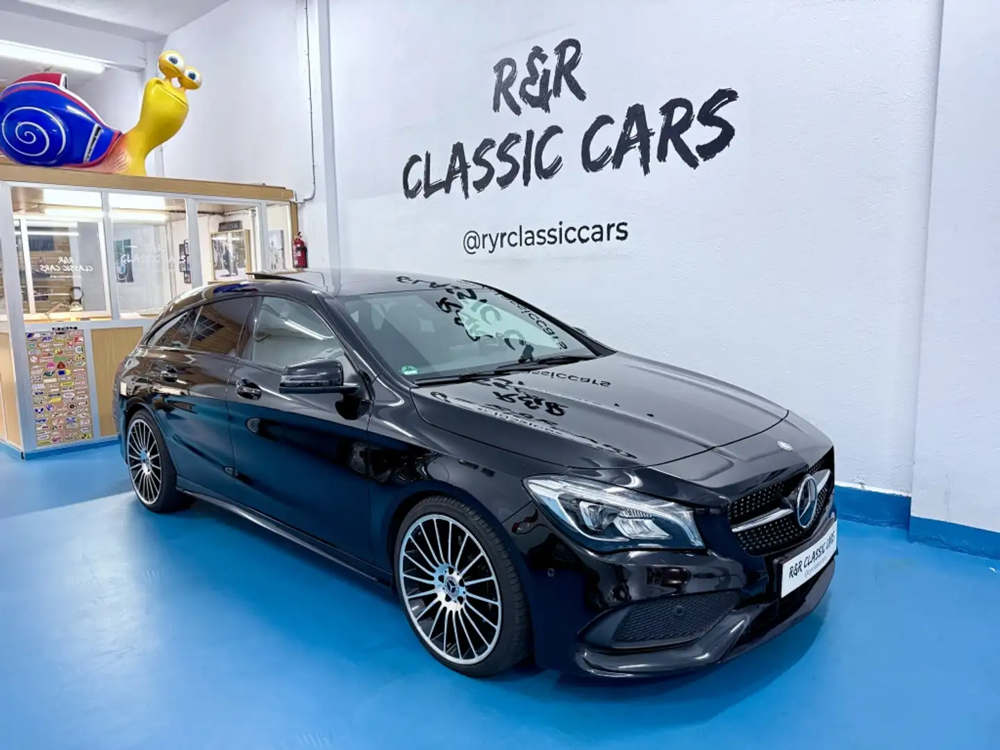 Mercedes-Benz CLA 220 Shooting Brake 220d 4Matic 7G-DCT Negro - 1
