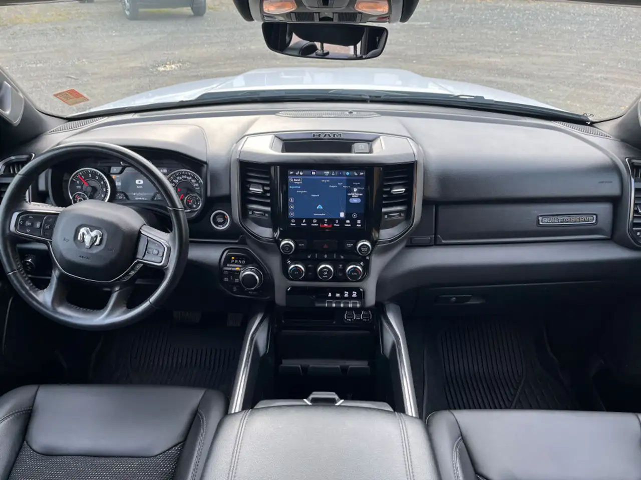 RAM 1500 снимка RAM 1500